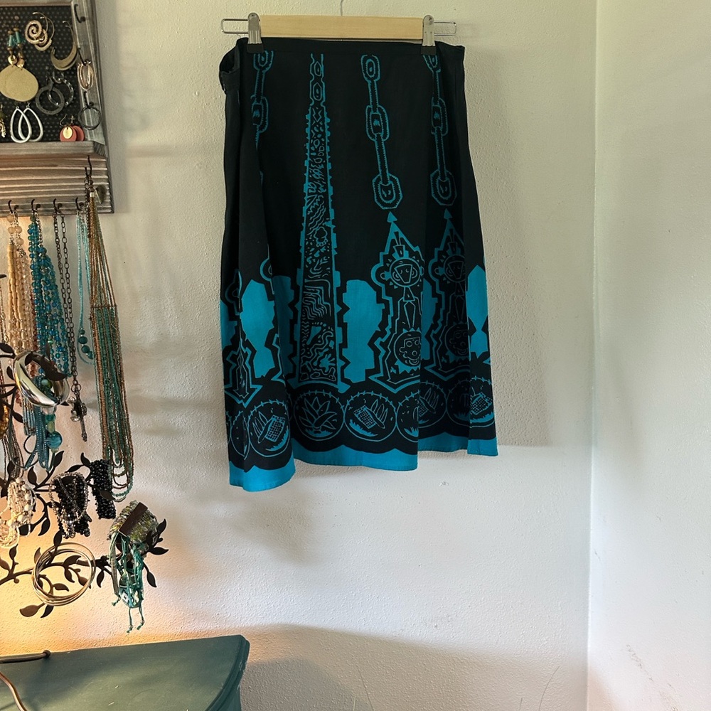 Navy and turquoise print unlined cotton skirt.